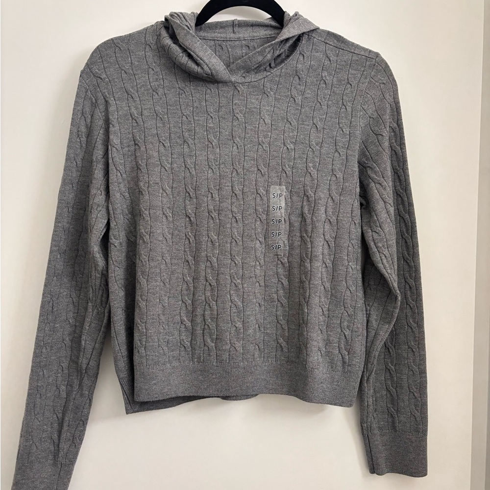 Uniqlo Washable Cable Knit Hoodie 🩶 NWT